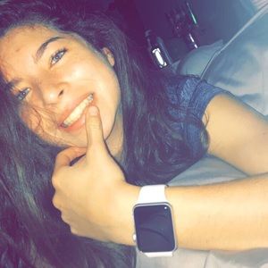 Meet your Posher, Evelyn